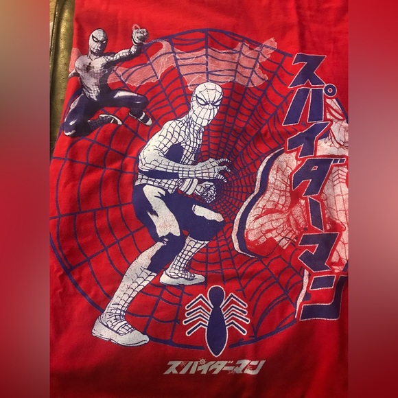 Loot Anime Exclusive Japanese Spider-Man themed shirt - Picture 1 of 2
